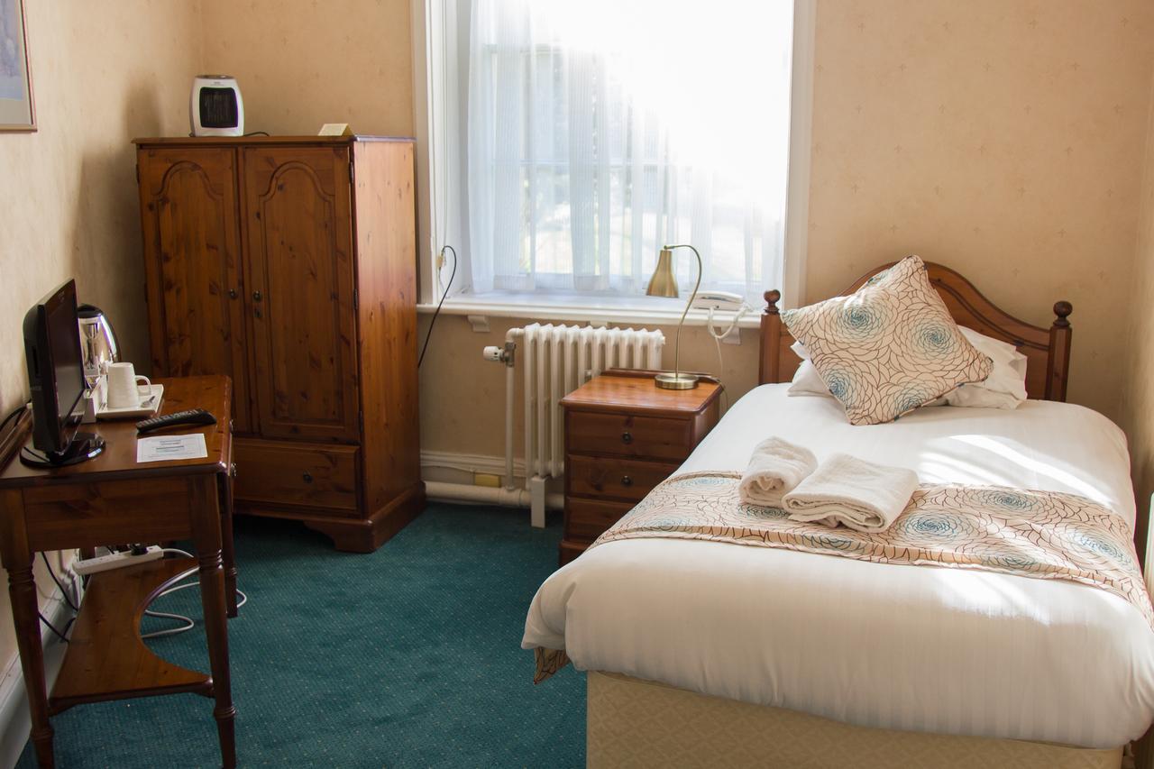 Eastwood Park Hotell Falfield Exteriör bild