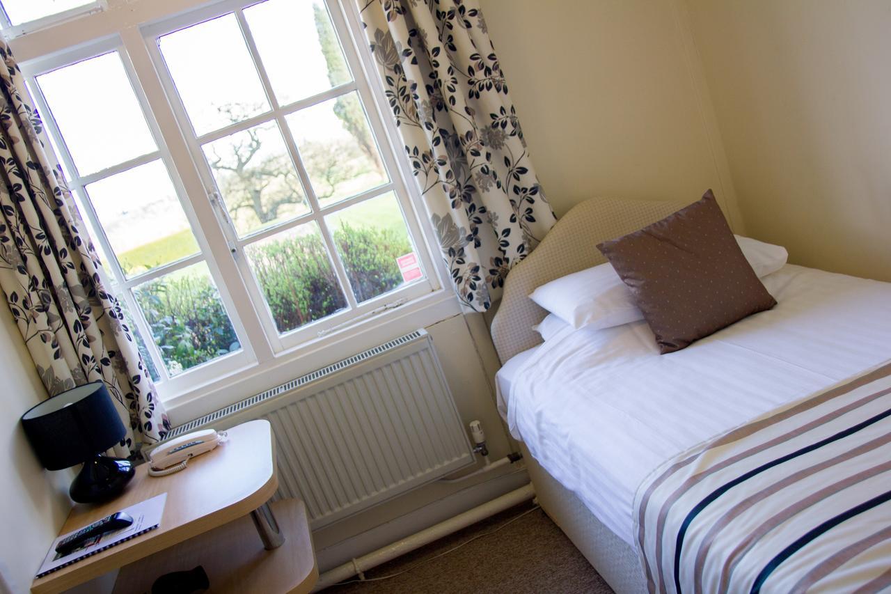 Eastwood Park Hotell Falfield Exteriör bild